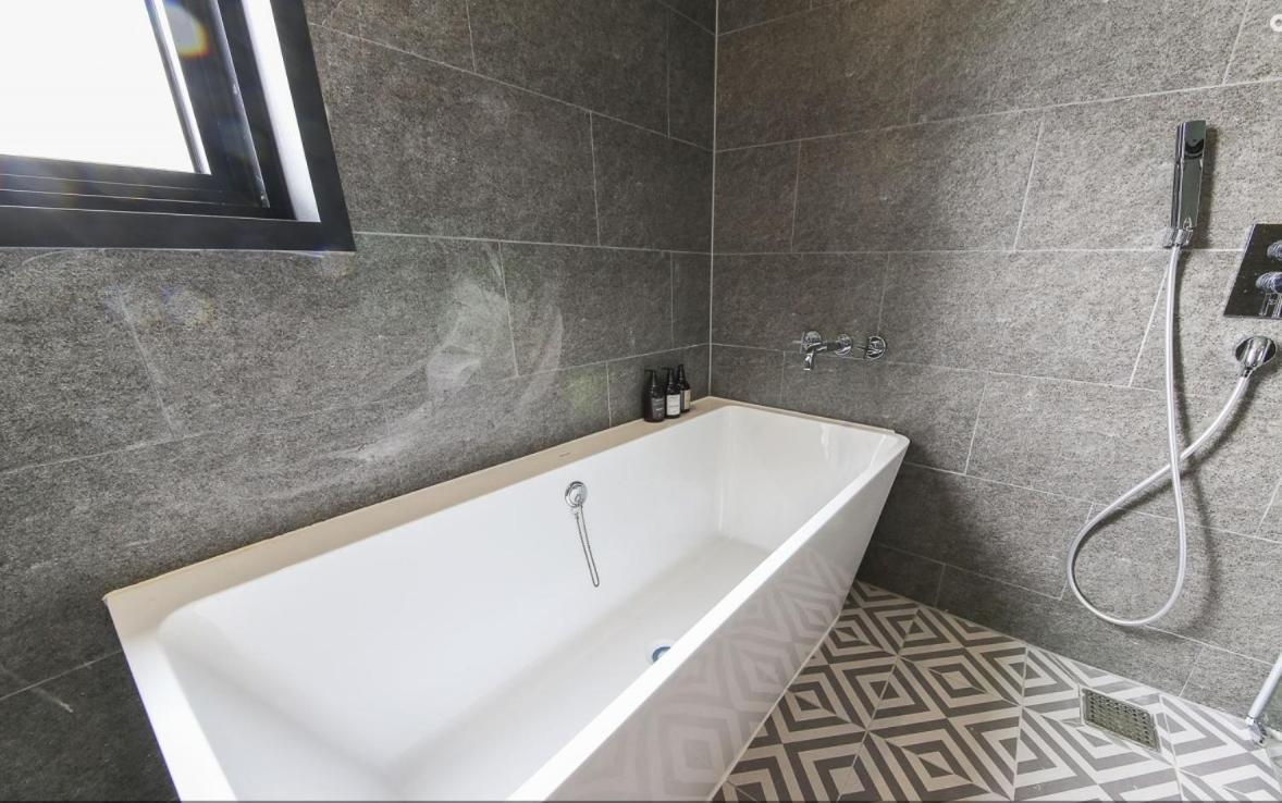 Brown Dot Hotel Gwangan Beach Μπουσάν Εξωτερικό φωτογραφία
